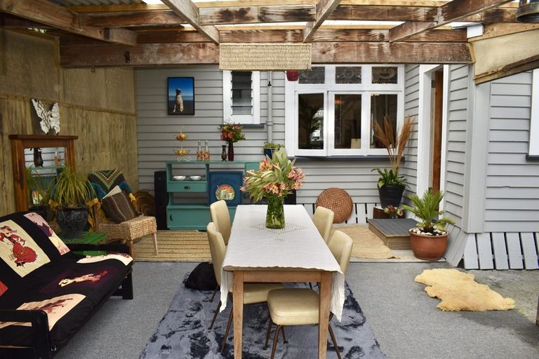 Photo of property in 27 Toi Street, Otaki Beach, Otaki, 5512