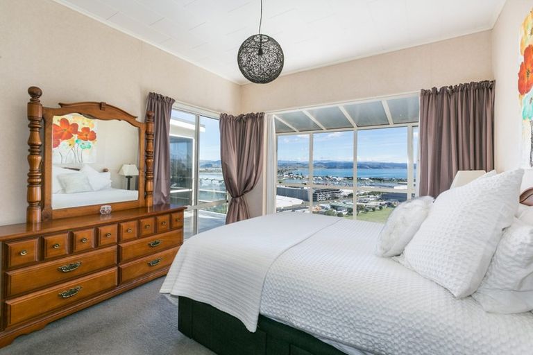 Photo of property in 30 Hospital Terrace, Hospital Hill, Napier, 4110