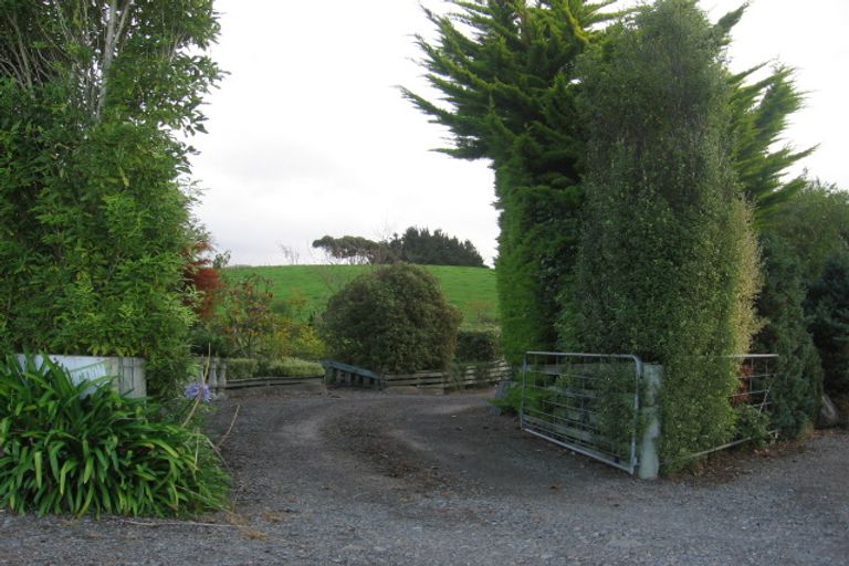 Photo of property in 82 Millricks Line, Linton, Palmerston North, 4472