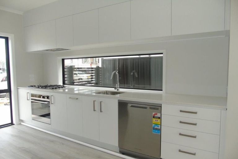 Photo of property in 13 Balmerino Lane, Wallaceville, Upper Hutt, 5018