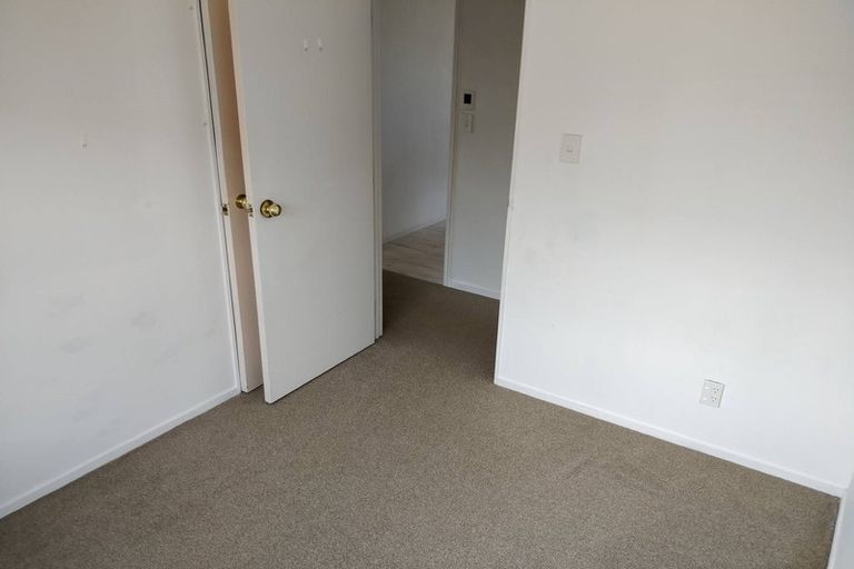 Photo of property in 3/16 Arahoe Road, New Lynn, Auckland, 0600