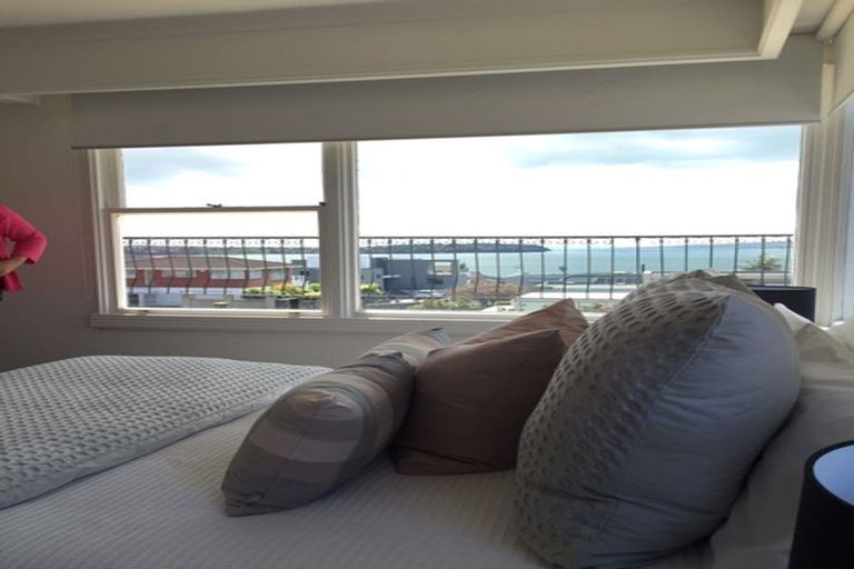 Photo of property in 24 Takutai Avenue, Bucklands Beach, Auckland, 2012