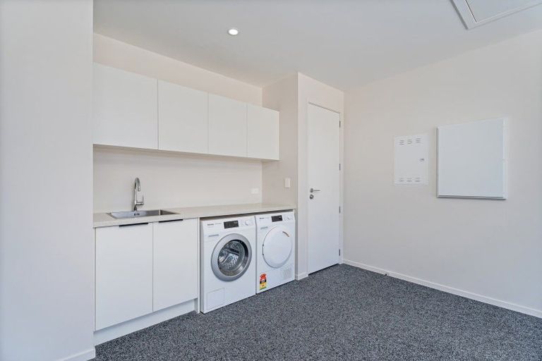 Photo of property in 6 Awatea Drive, Whitianga, 3510