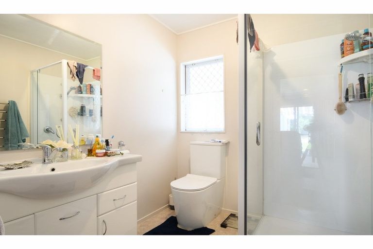 Photo of property in 369a Hobsonville Road, Hobsonville, Auckland, 0618