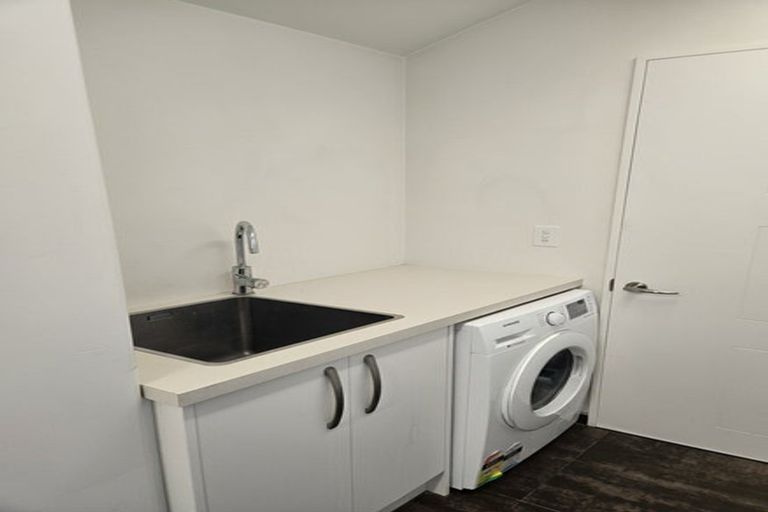 Photo of property in 2 Ensors Road, Opawa, Christchurch, 8023