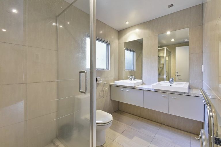 Photo of property in 17 Elias Court, The Gardens, Auckland, 2105