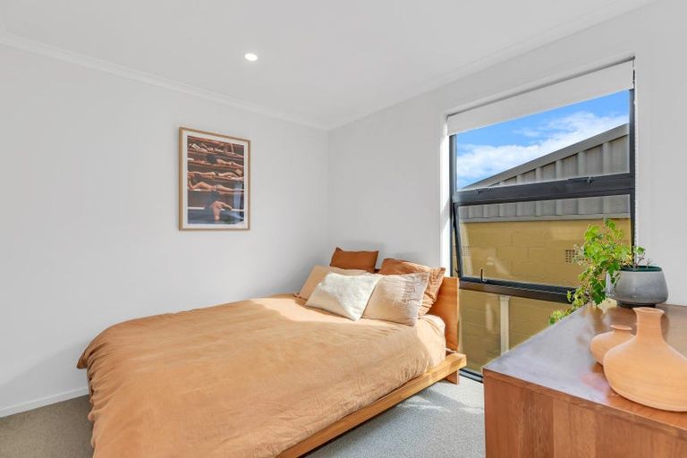 Photo of property in 1092b Great North Road, Point Chevalier, Auckland, 1022