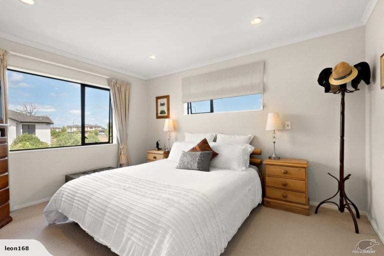 Photo of property in 40 Coachman Drive, Flat Bush, Auckland, 2016