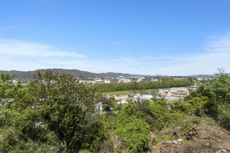 Photo of property in 5 Gaskill Grove, Harbour View, Lower Hutt, 5010