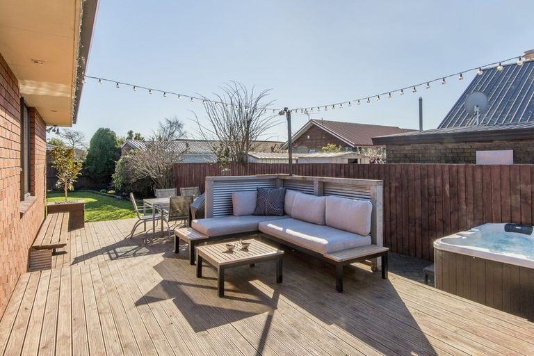 Photo of property in 14 Blakeley Place, Kaiapoi, 7630