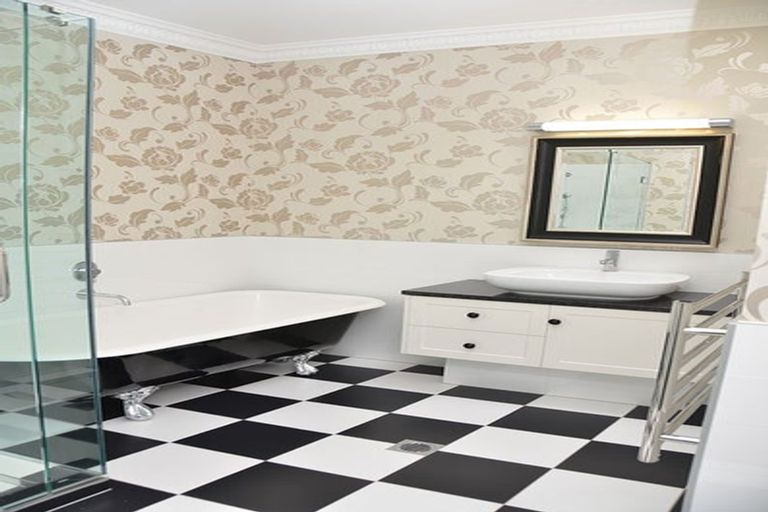 Photo of property in 1c George Street, Newmarket, Auckland, 1023