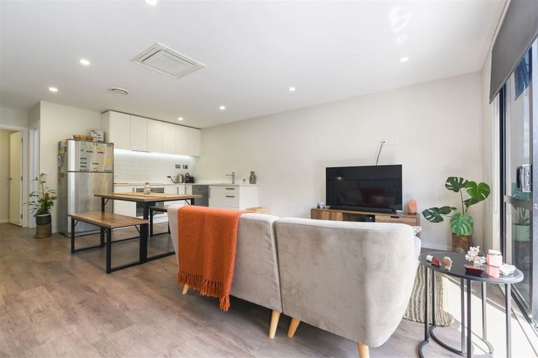 Photo of property in 14 Village Quarter Lane, Frankton, Hamilton, 3204