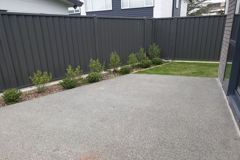 Photo of property in 27 Kaki Drive, Kenepuru, Porirua, 5022