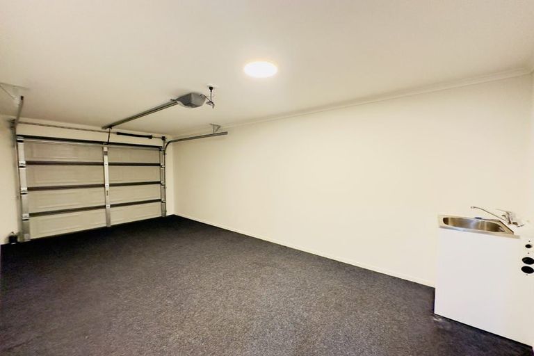 Photo of property in 7 Kapowai Boulevard, Takanini, 2112