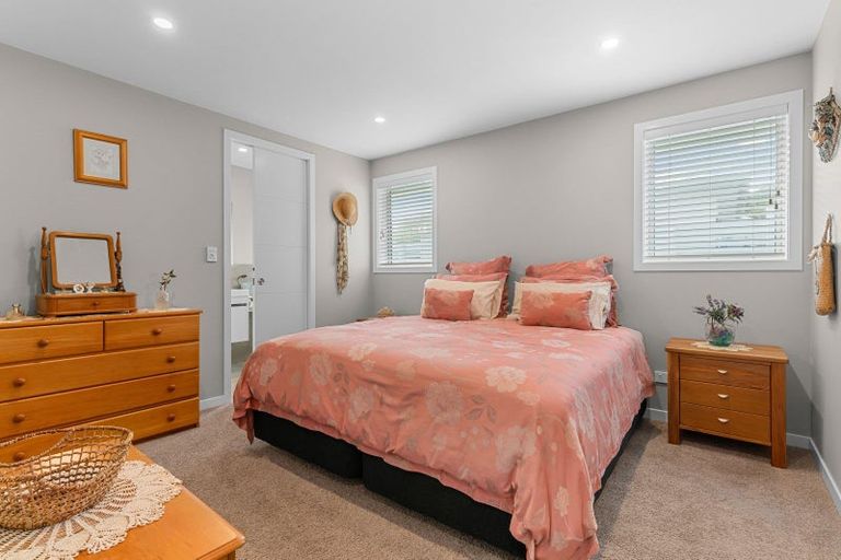 Photo of property in 2 Park Crescent, Mangawhai Heads, Mangawhai, 0505