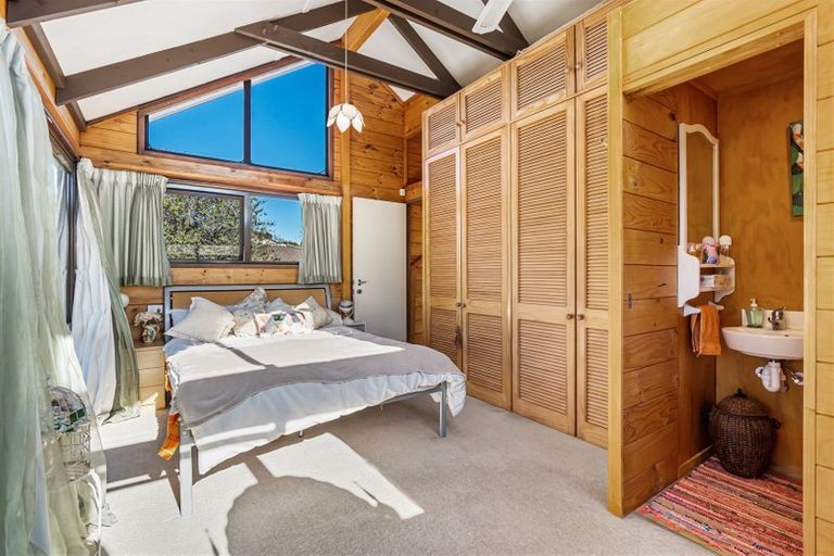 Photo of property in 13 Kyeemagh Street, Botany Downs, Auckland, 2010