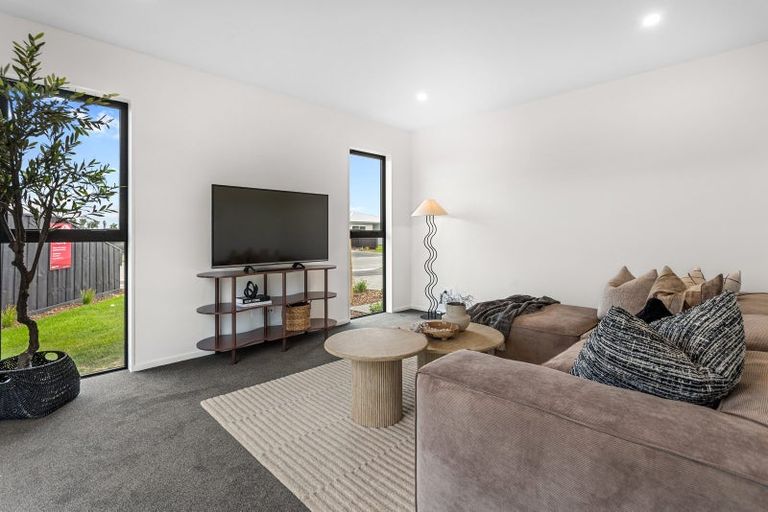 Photo of property in 21 Longfields Road, Lincoln, 7608