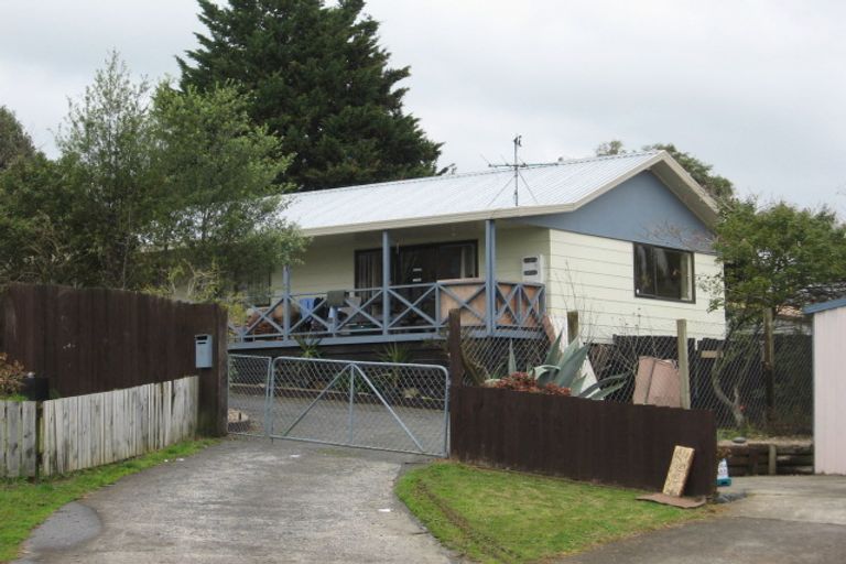 Photo of property in 4 Inca Place, Red Hill, Papakura, 2110