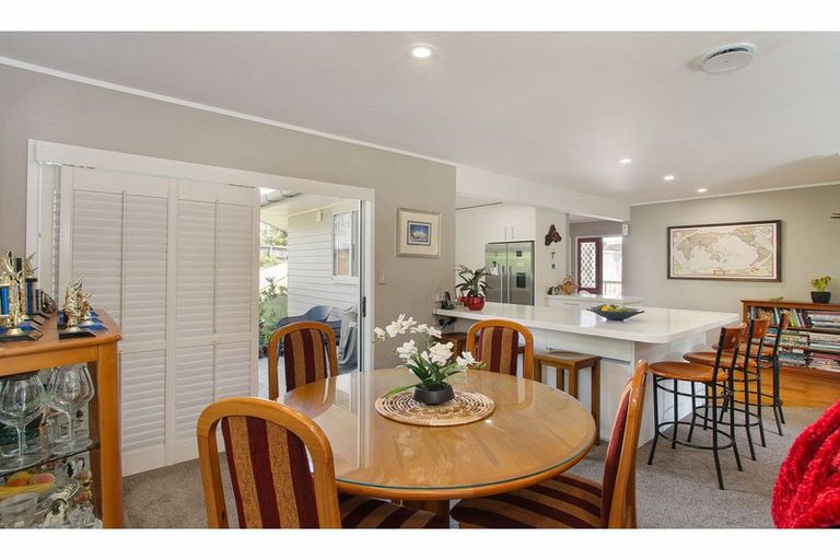 Photo of property in 7 Taynith Place, Glenfield, Auckland, 0629