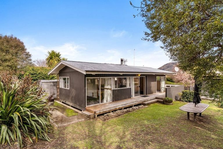 Photo of property in 11 Anderson Road, Wanaka, 9305