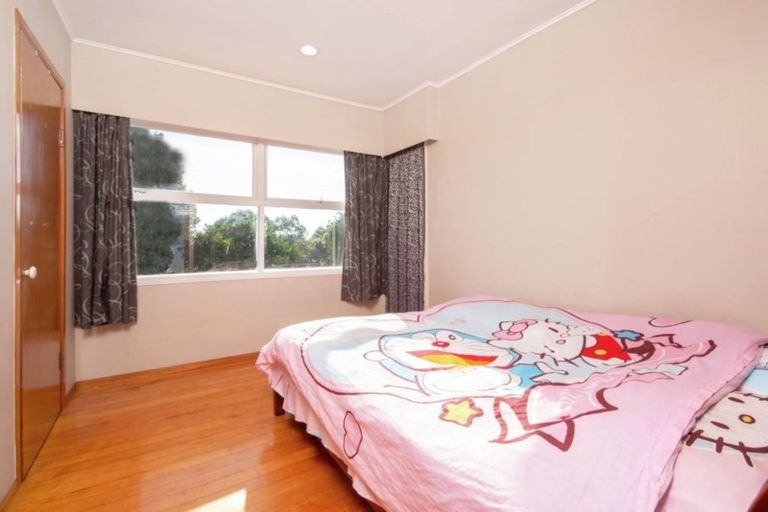 Photo of property in 77 Macleans Road, Bucklands Beach, Auckland, 2014