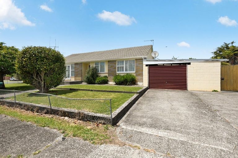 Photo of property in 32 Croall Crescent, St Andrews, Hamilton, 3200