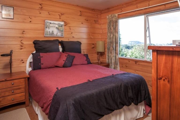 Photo of property in 127 Bruce Wallace Place, Whangamata, 3620