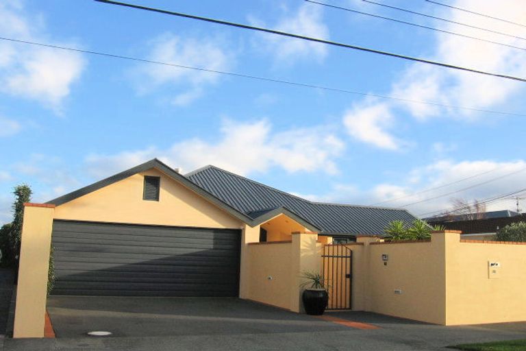 Photo of property in 86 Pretoria Street, Hutt Central, Lower Hutt, 5010