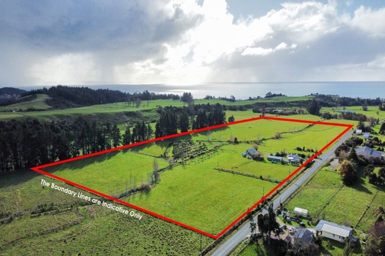 Photo of property in 77 Patons Rock Road, Patons Rock, Takaka, 7182