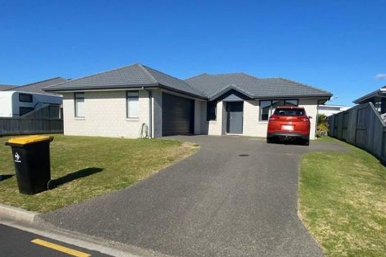 Photo of property in 9 Cupples Street, Papamoa Beach, Papamoa, 3118