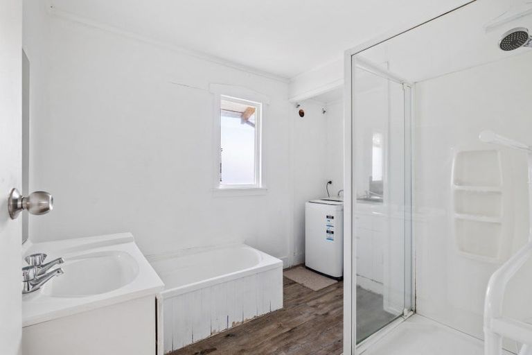 Photo of property in 23 Alfredton Road, Eketahuna, 4900