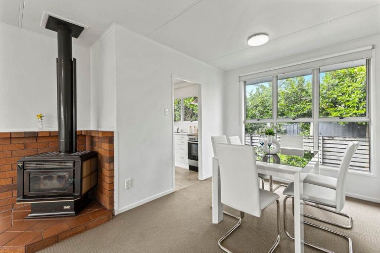 Photo of property in 60a Swaffield Road, Papatoetoe, Auckland, 2025