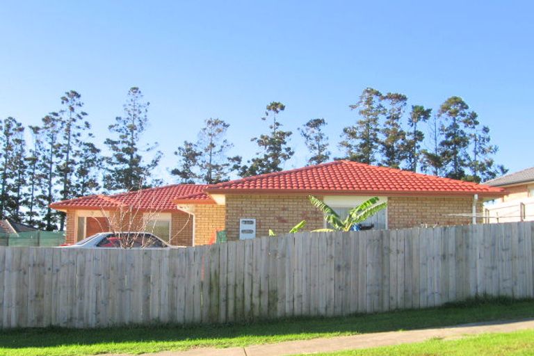 Photo of property in 5a Chelmsley Avenue, Henderson, Auckland, 0612