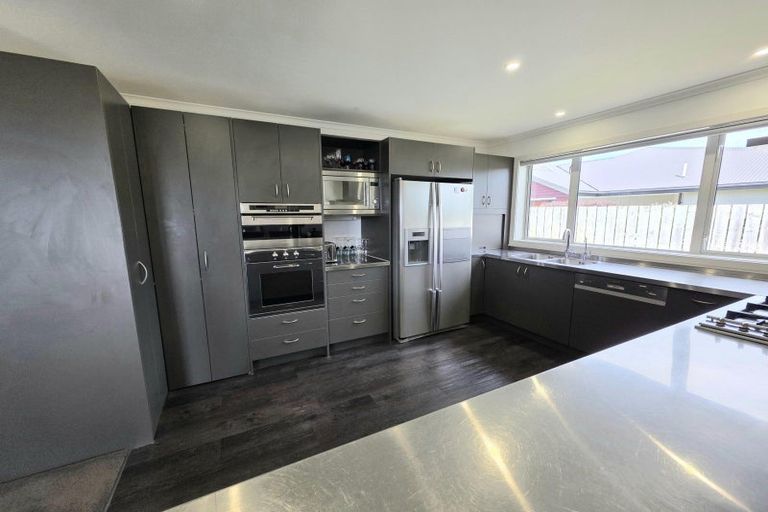 Photo of property in 16 North Ridge Drive, Oamaru North, Oamaru, 9400