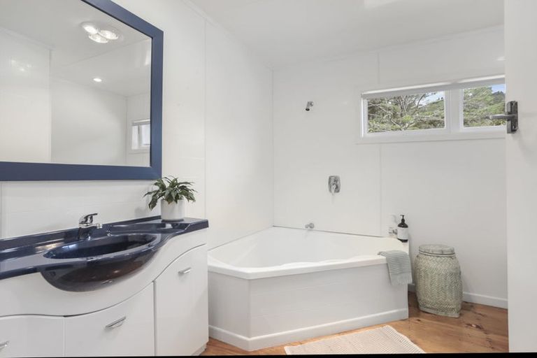 Photo of property in 61 Coulter Road, Swanson, Auckland, 0614