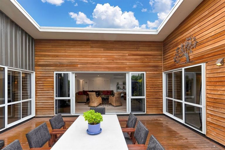 Photo of property in 2 Ormandy Court, Amberley, 7410