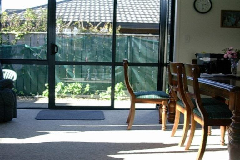 Photo of property in 15 Lorna Irene Drive, Raumati South, Paraparaumu, 5032