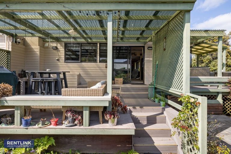 Photo of property in 35 Links View Drive, Omokoroa, 3114