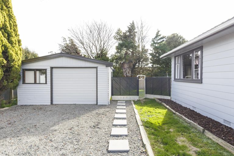 Photo of property in 29 Benmore Avenue, Cloverlea, Palmerston North, 4412