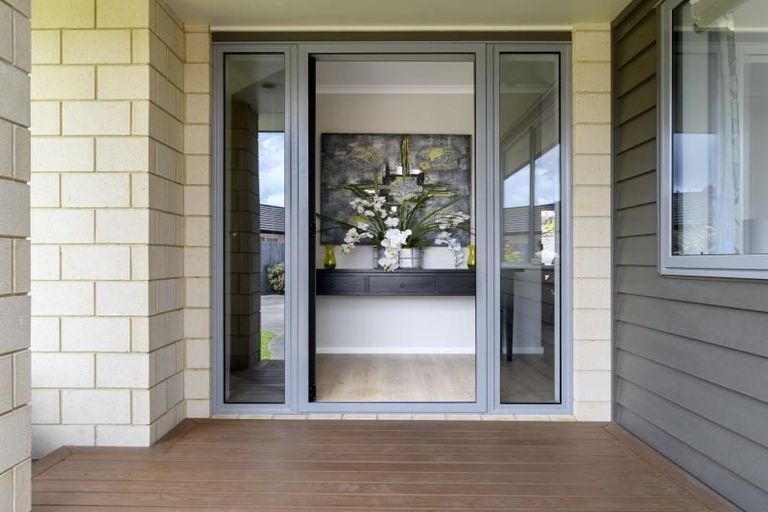 Photo of property in 156 Oteki Park Drive, Welcome Bay, Tauranga, 3112