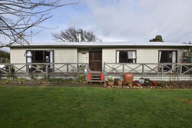 Photo of property in 250b High Street North, Carterton, 5713