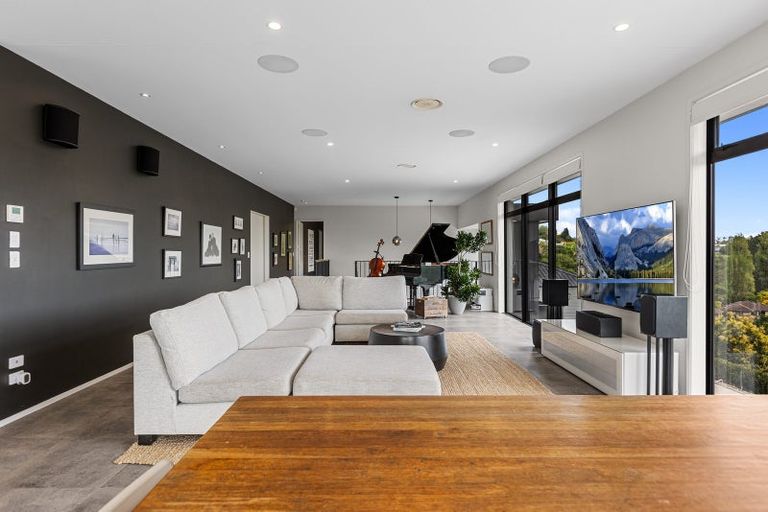 Photo of property in 101 Oteki Park Drive, Welcome Bay, Tauranga, 3112