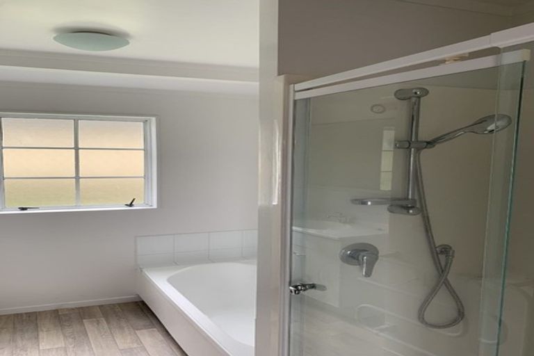 Photo of property in 88 Stapleford Crescent, Browns Bay, Auckland, 0630