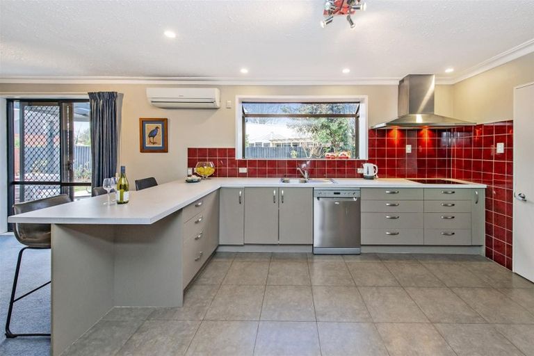 Photo of property in 51 Lancewood Drive, Halswell, Christchurch, 8025