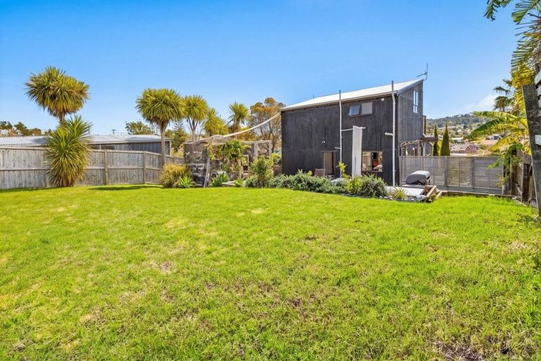 Photo of property in 121 Stanmore Bay Road, Stanmore Bay, Whangaparaoa, 0932