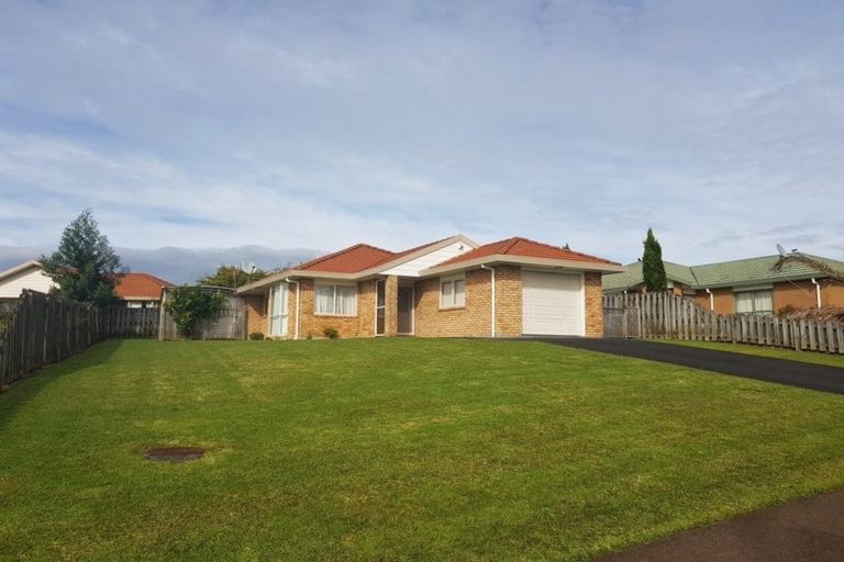 Photo of property in 33 Martin Jugum Lane, Ranui, Auckland, 0612