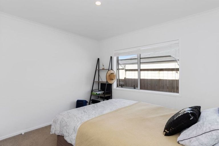 Photo of property in 28 Excelsa Place, Papamoa Beach, Papamoa, 3118