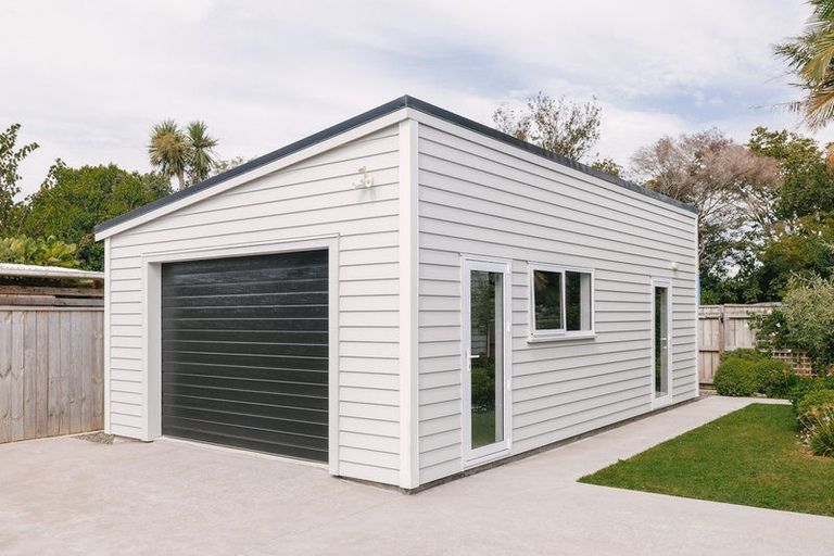 Photo of property in 8a Cuba Street, Takaro, Palmerston North, 4412