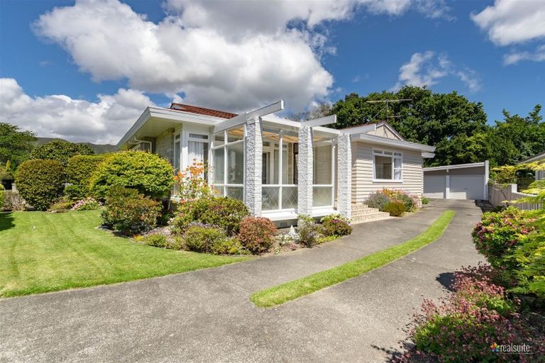 Photo of property in 43 Wai-iti Crescent, Woburn, Lower Hutt, 5010