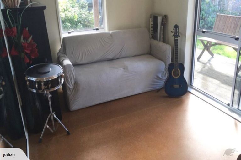 Photo of property in 136 Port Hills Road, Heathcote Valley, Christchurch, 8022